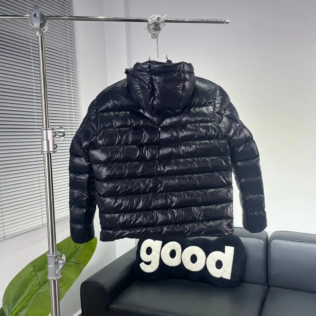 P840 𝑪𝒂𝒏𝒂𝒅𝒂 𝑮𝒐𝒐𝒔𝒆 Canada Goose 2227 Black Black Label Lightweight Down Jacket Canada Goose Crofton Series Crofton Series Ski Season Logo Solid Color Glossy Hooded Waterproof Windproof Ultra Light Down Jacket Men's Style: Black Black Label s-xxl.